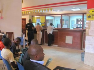 Guichet d'une banque (BIC) à Matadi/Infobascongo 