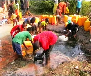 La population recourt à des sources d’eau naturelle pour s’approvisionner/infobascongo