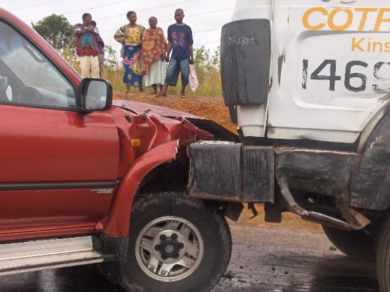 Lwuila : un accident de circulation tue huit commerçants