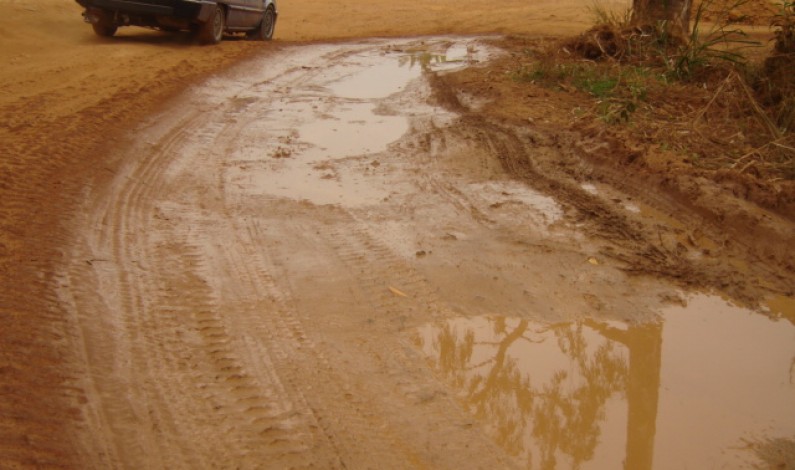Boma-Muanda : La pluie stoppe le trafic routier