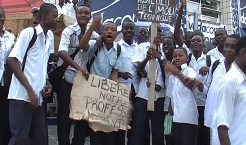 Luozi : des parents protestent contre la paie de la collation des enseignants