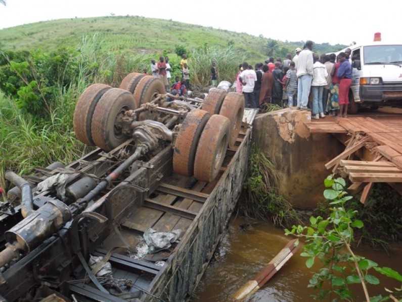 Route de Kamba : la vétusté d’un pont à la base d’un accident qui tue 6 personnes