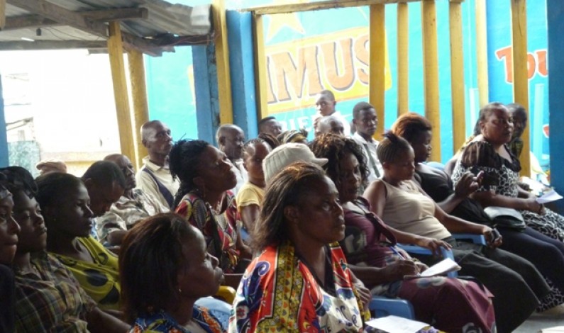 Mvuzi : les habitants favorables à collaborer avec la police pour leur sécurité