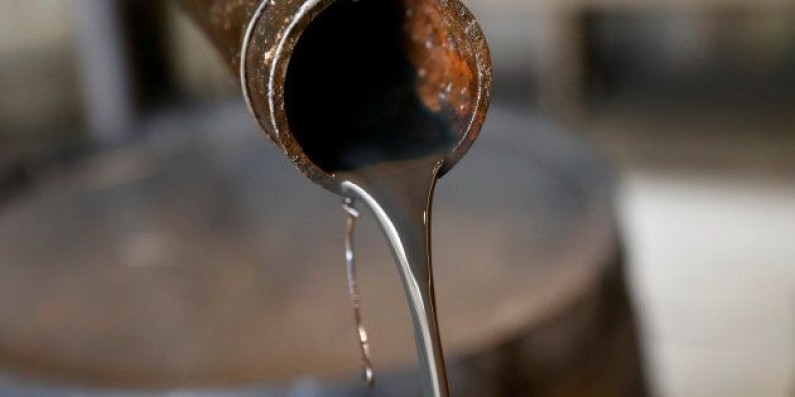 Kongo central:  »du pétrole jaillit dans les robinets d’un village à Lukula »