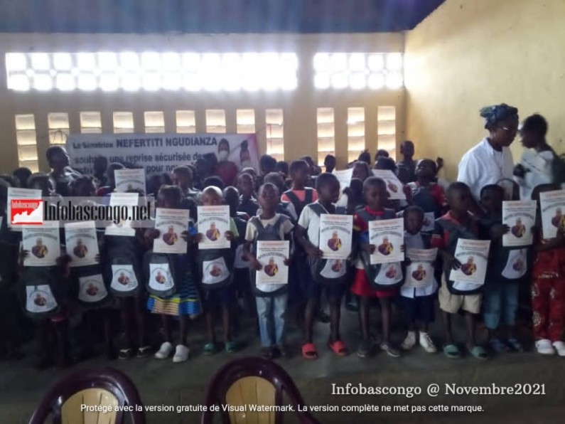Des réactions à Boma, Lemba, Nsanda, et Kinzau Mvuete après la distribution de plus de 1000 kits scolaires par la fondation Ngudianza