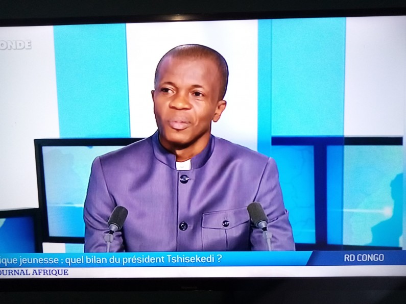 Yves Bukulu, ministre congolais de la Jeunesse sur le clip »Nini to sali te »: »Je salue la décision de ma collègue ministre de la Justice »