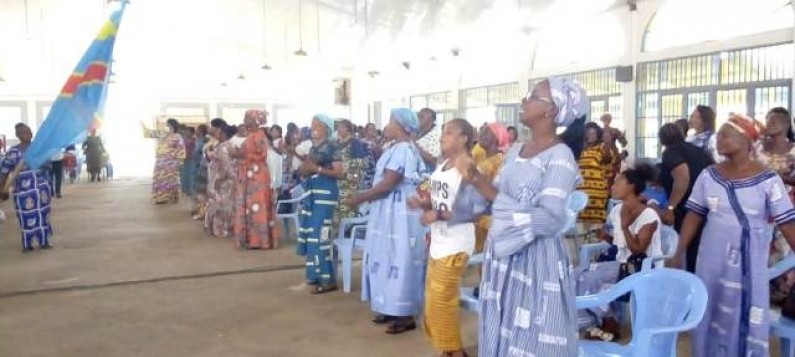 Les femmes du Kongo central prient  pour que les députés élisent un bon gouverneur