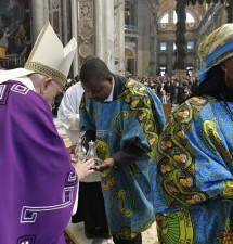 Au cours d’une messe en rite « zaïrois » à Rome, le Pape François s’adresse aux Congolais